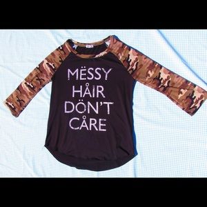 Messy hair don’t care quarter sleeve shirt